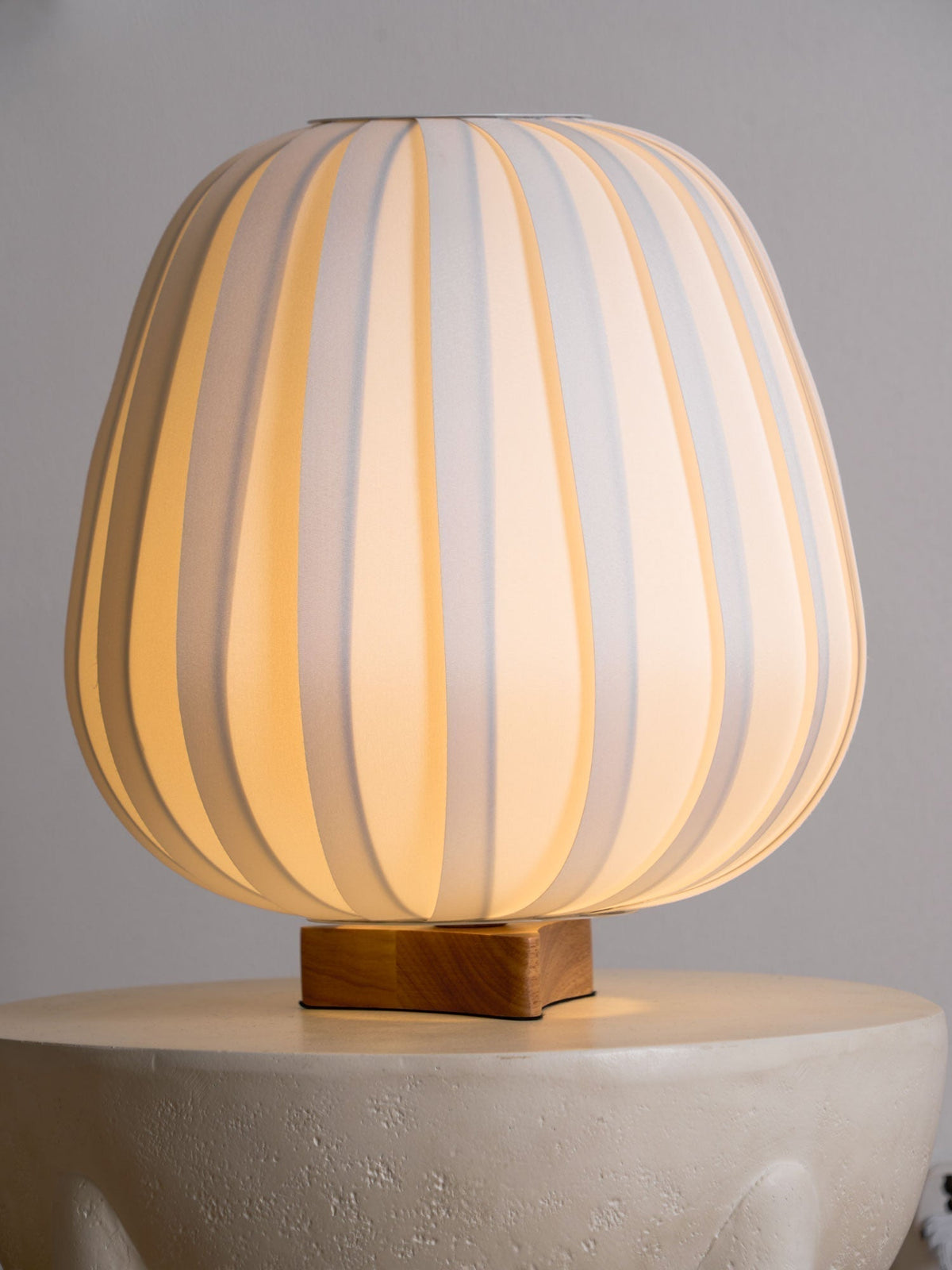 Elenor Fabric Minimalist Table Lamp