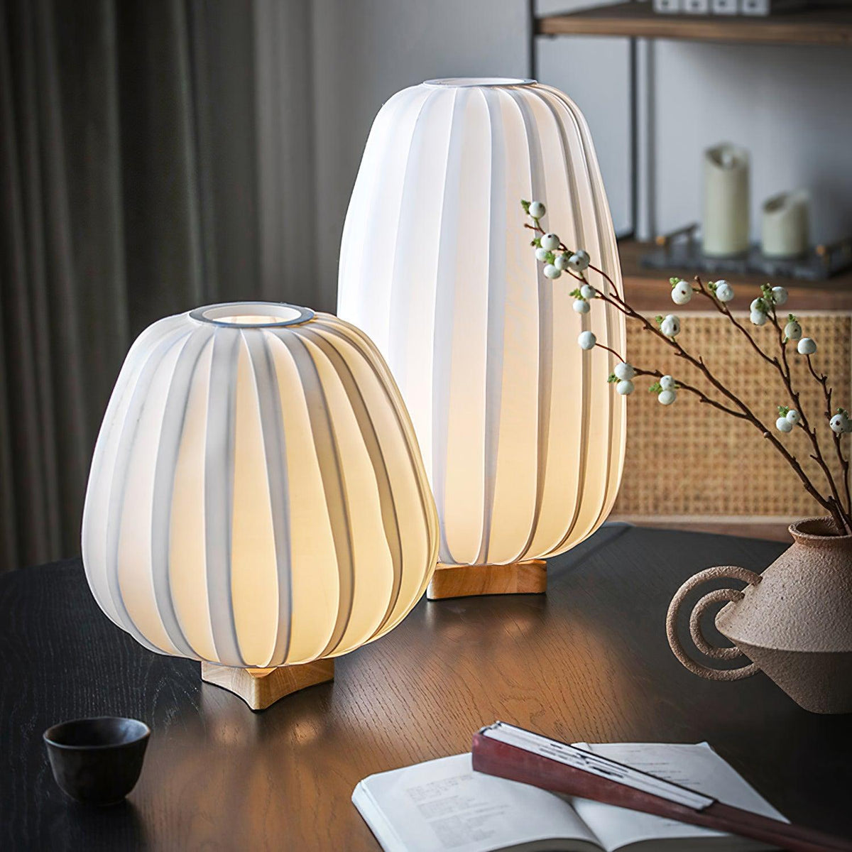Elenor Fabric Minimalist Table Lamp