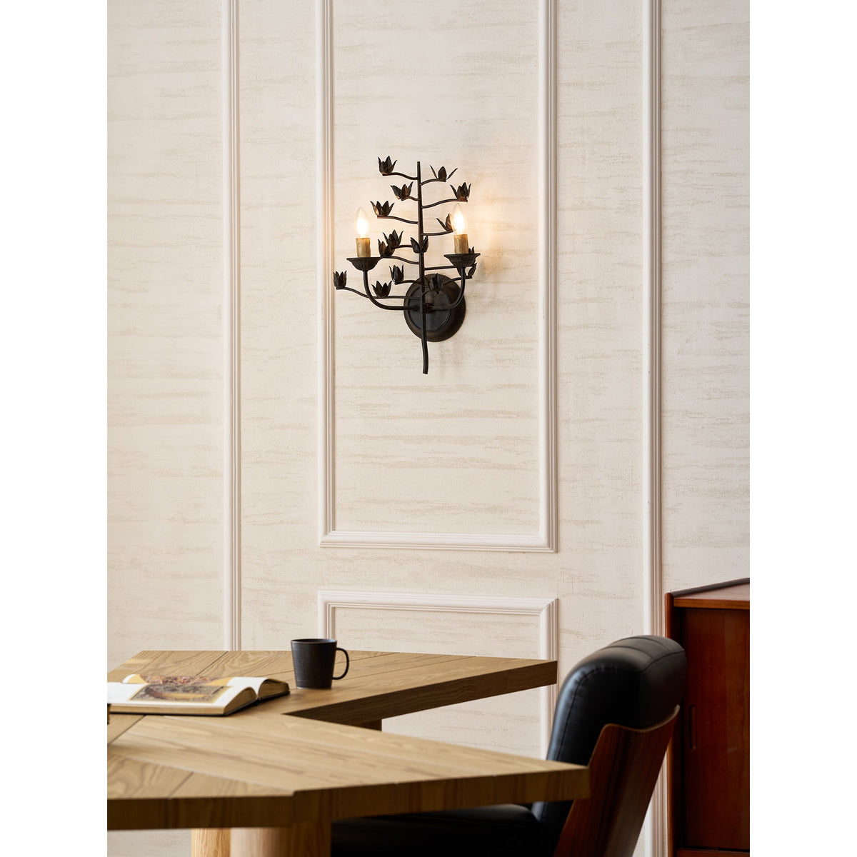 Elaerelia Wall Lamp