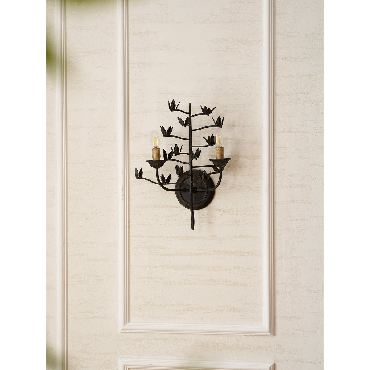 Elaerelia Wall Lamp