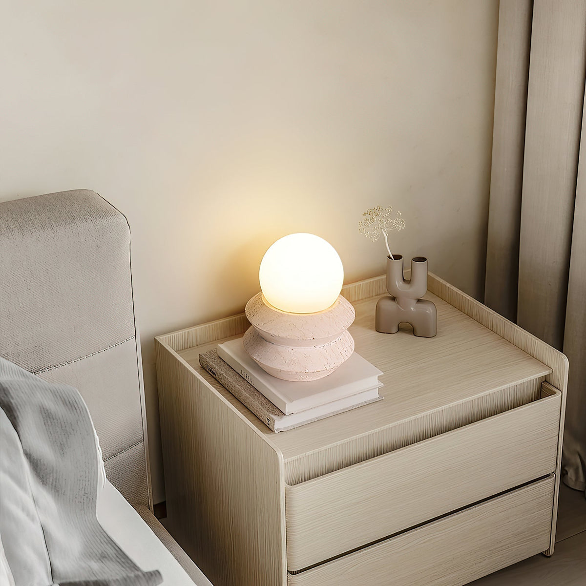 Renaette Table Lamp (Built-in Battery)