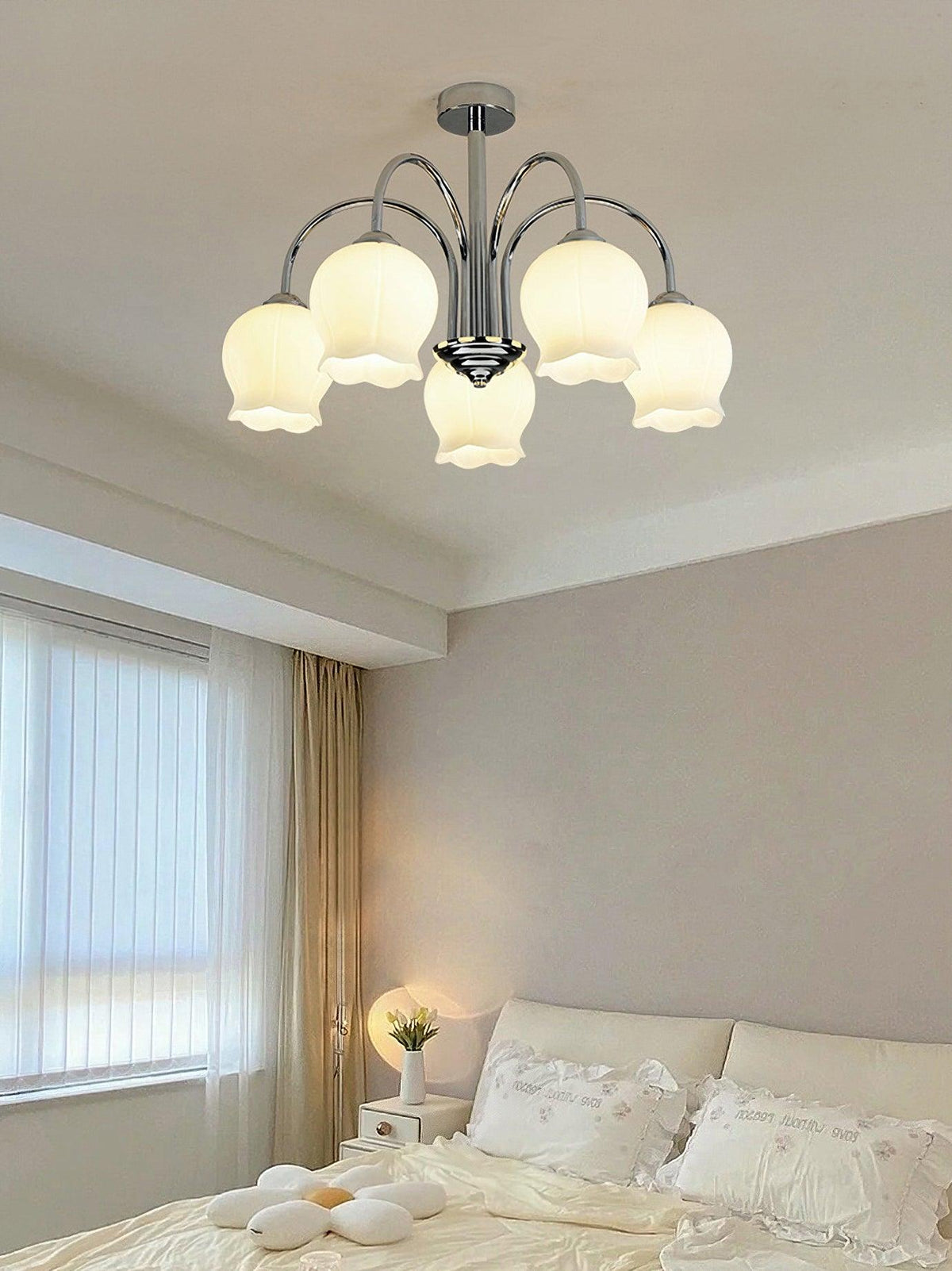 Eiralissa Chandelier Floral Glass
