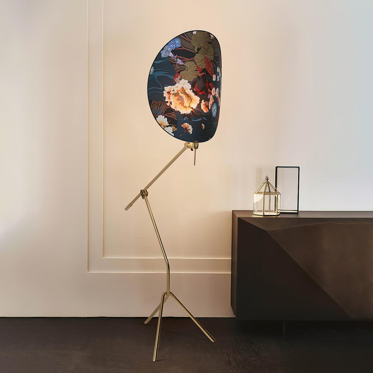 Unexin Brass Floor Lamp