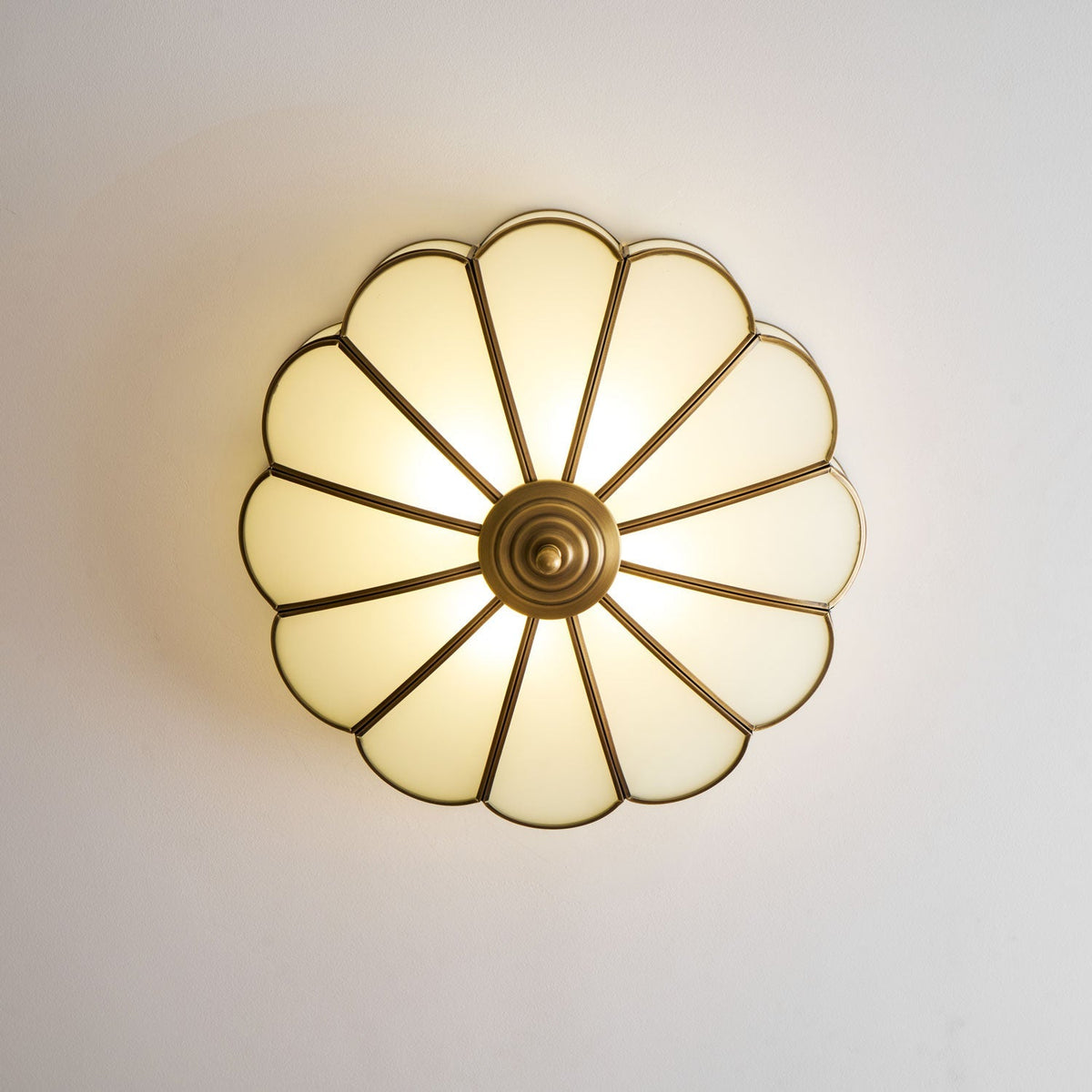 Feina Flower Shape Glass Flush Mount Ceiling Light