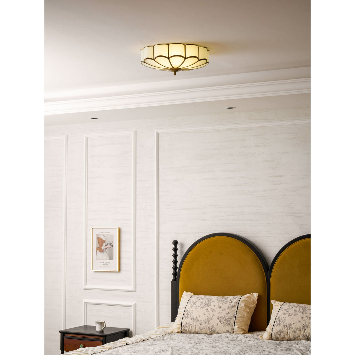 Labin Flower Shape Glass Flush Mount Ceiling Light