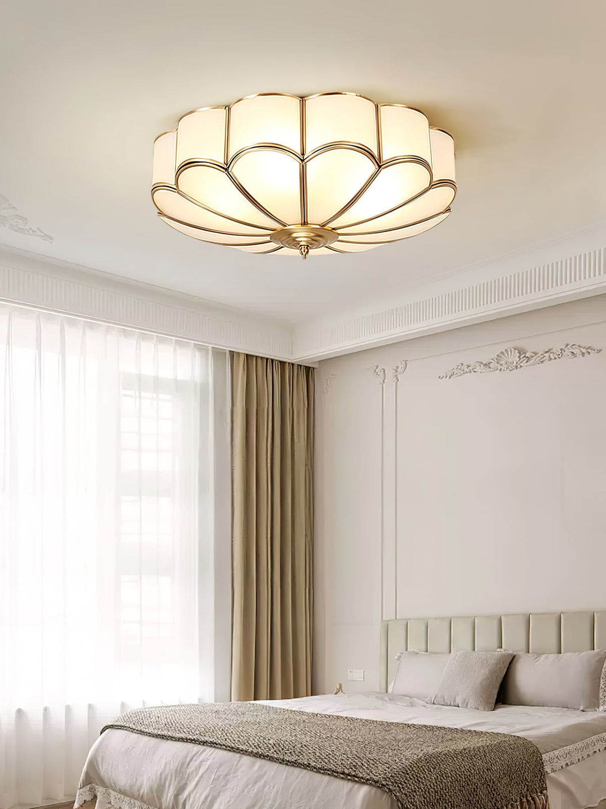 Feina Flower Shape Glass Flush Mount Ceiling Light