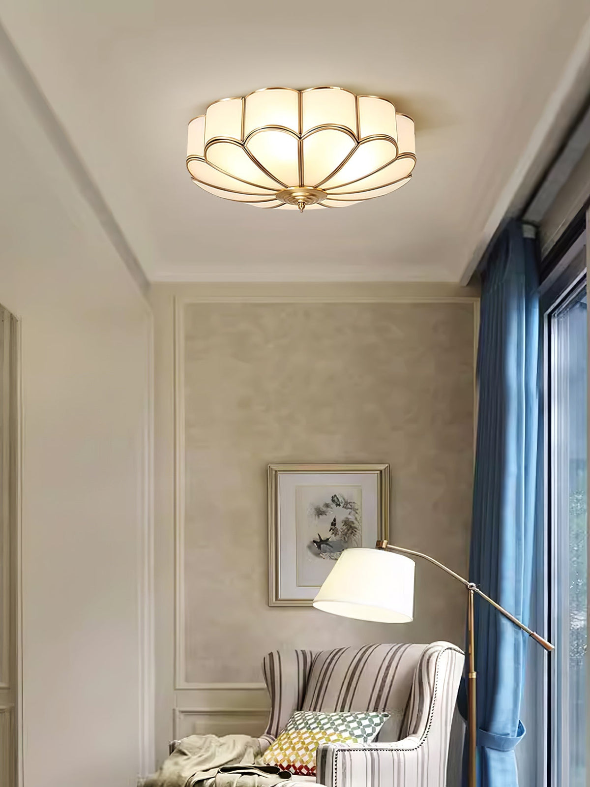 Feina Flower Shape Glass Flush Mount Ceiling Light