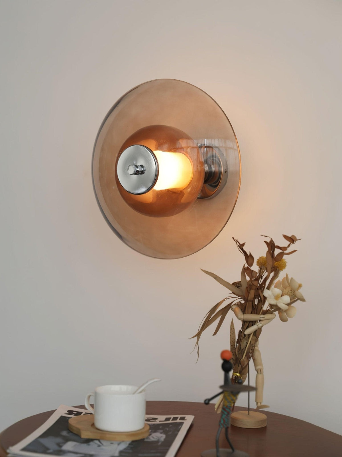 Cocarir Nordic Art Flying Saucer Plug-in Wall Light