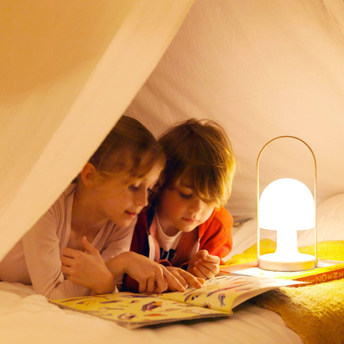 Nerys Scandinavian Table Lamp