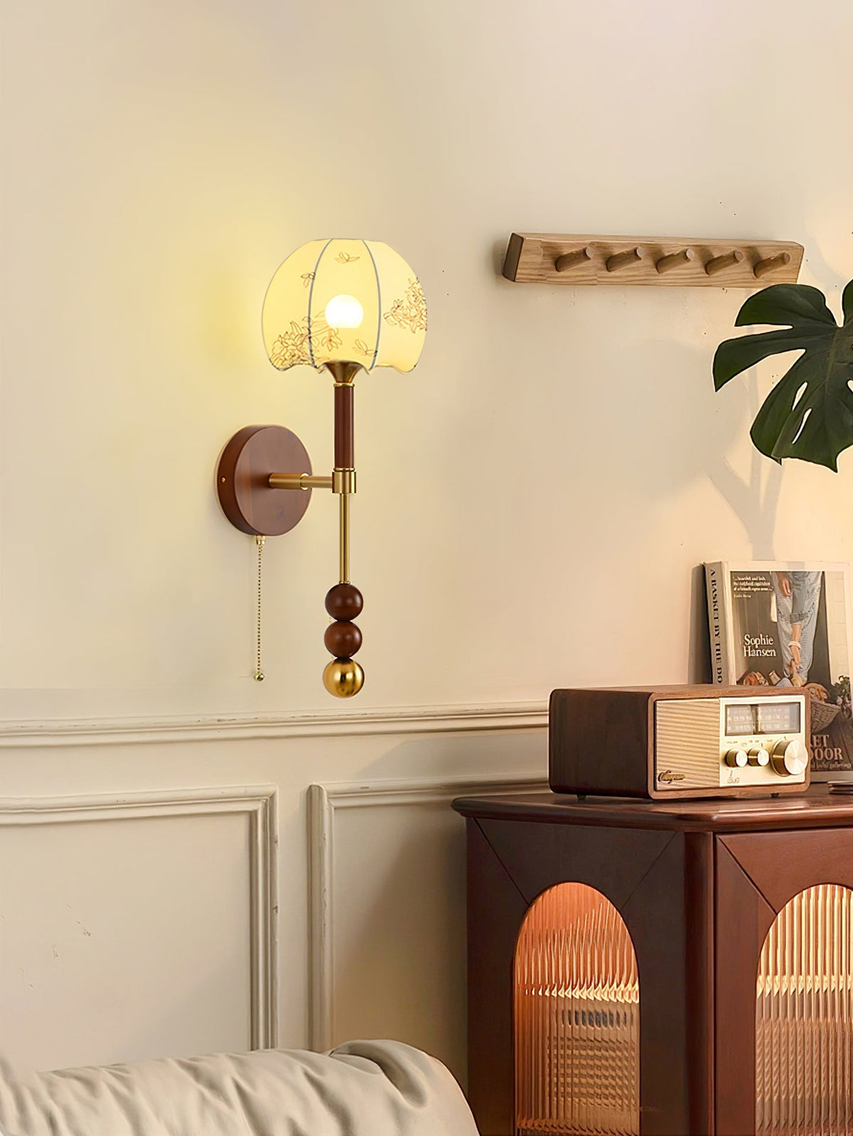 Hilda Roma Elegance Wood Sconce Wall lamp