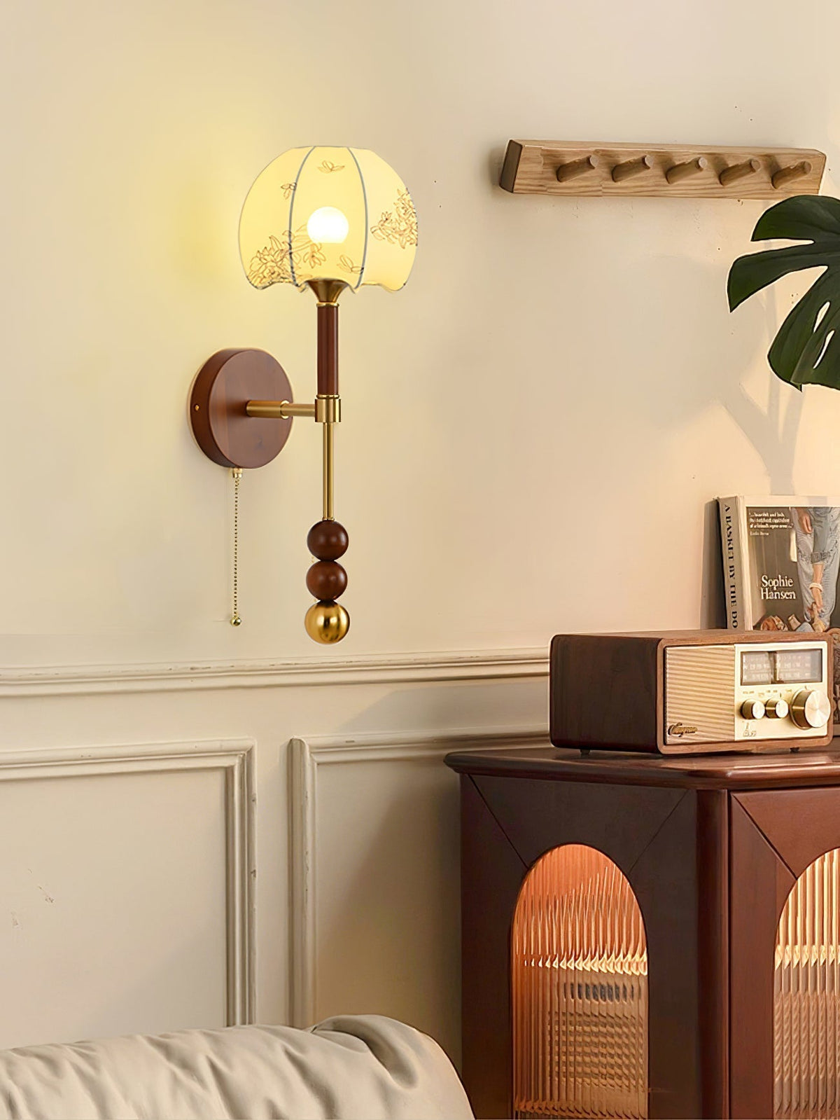 Hilda Roma Elegance Wood Sconce Wall lamp
