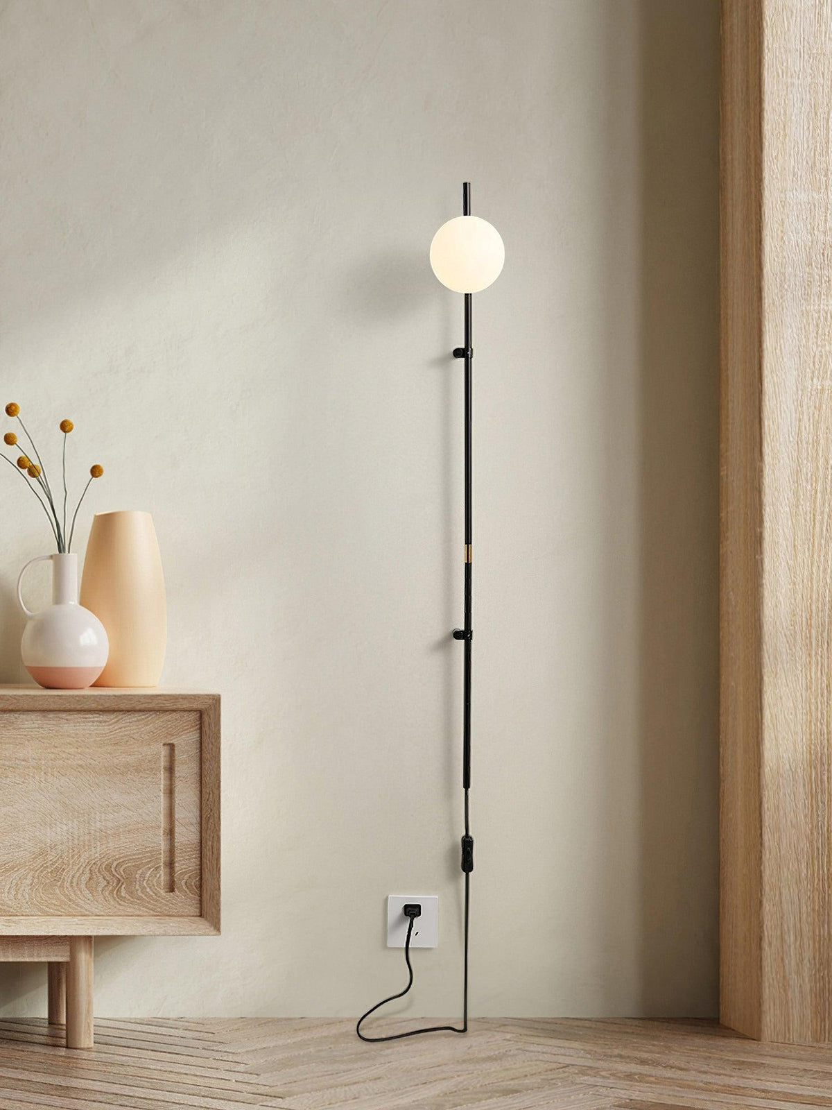 Curaeion Modern Minimalist Plug In Glass Wall Lamp