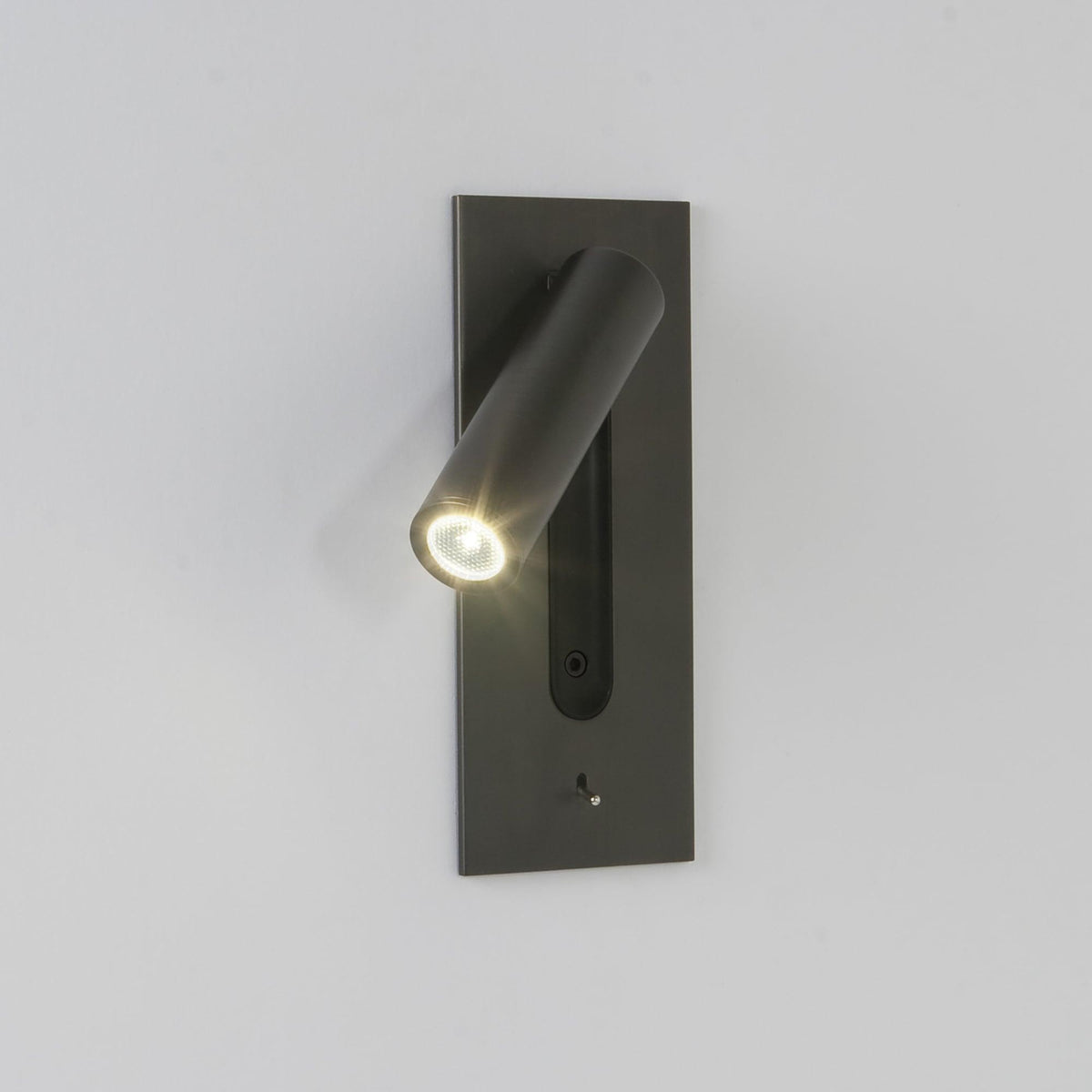 Virixel Industrial Wall Lamp