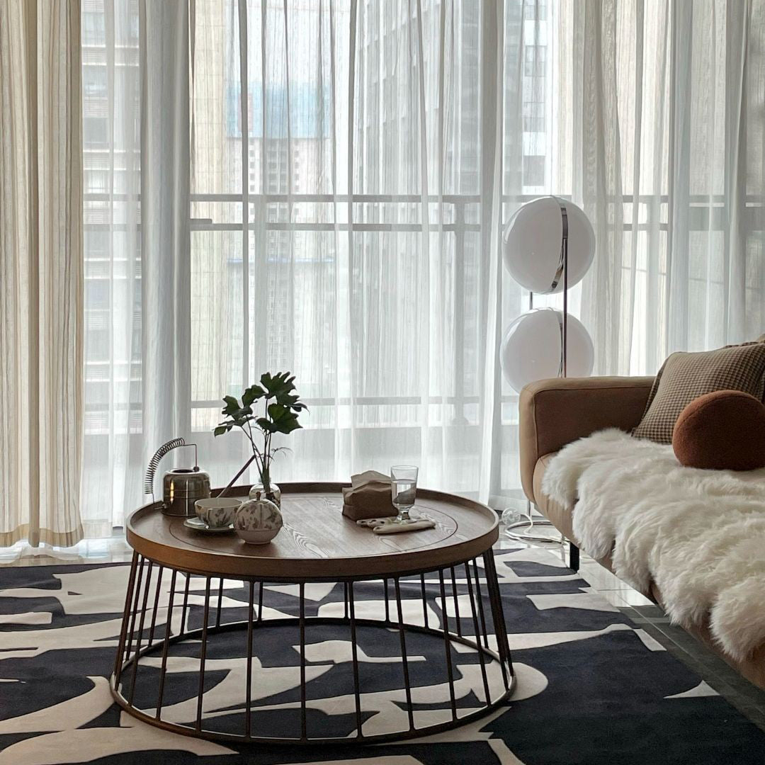 Sorarielle Floor Lamp