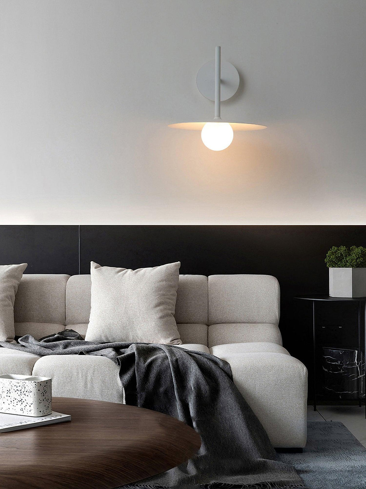 Orsilus Vintage Industrial Plug-In Wall Lamp