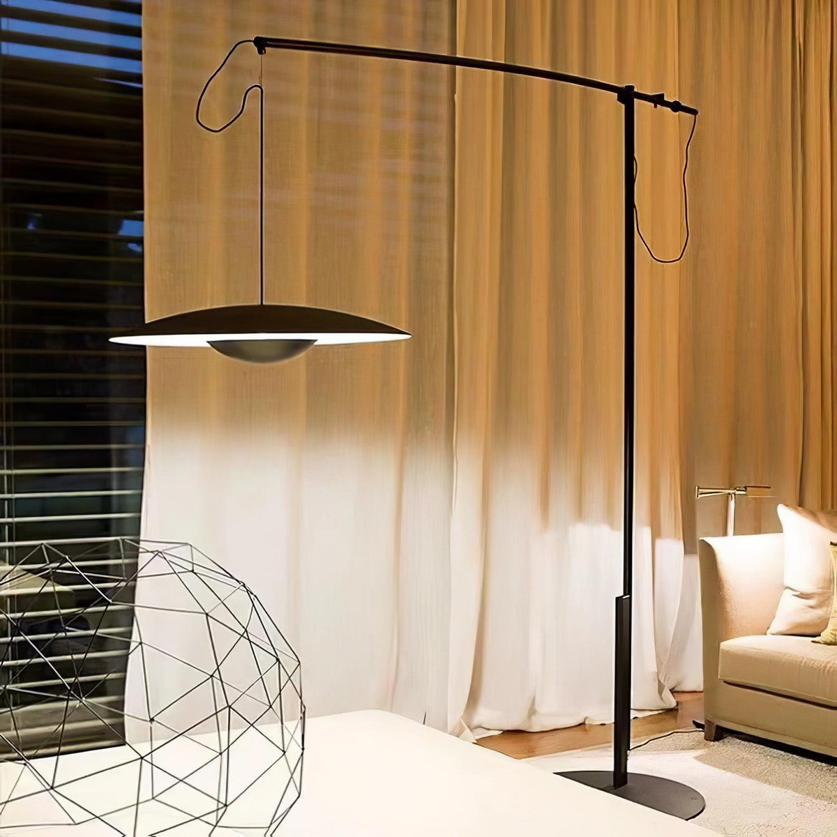 Ferinira Aluminum Minimalist Floor Lamp