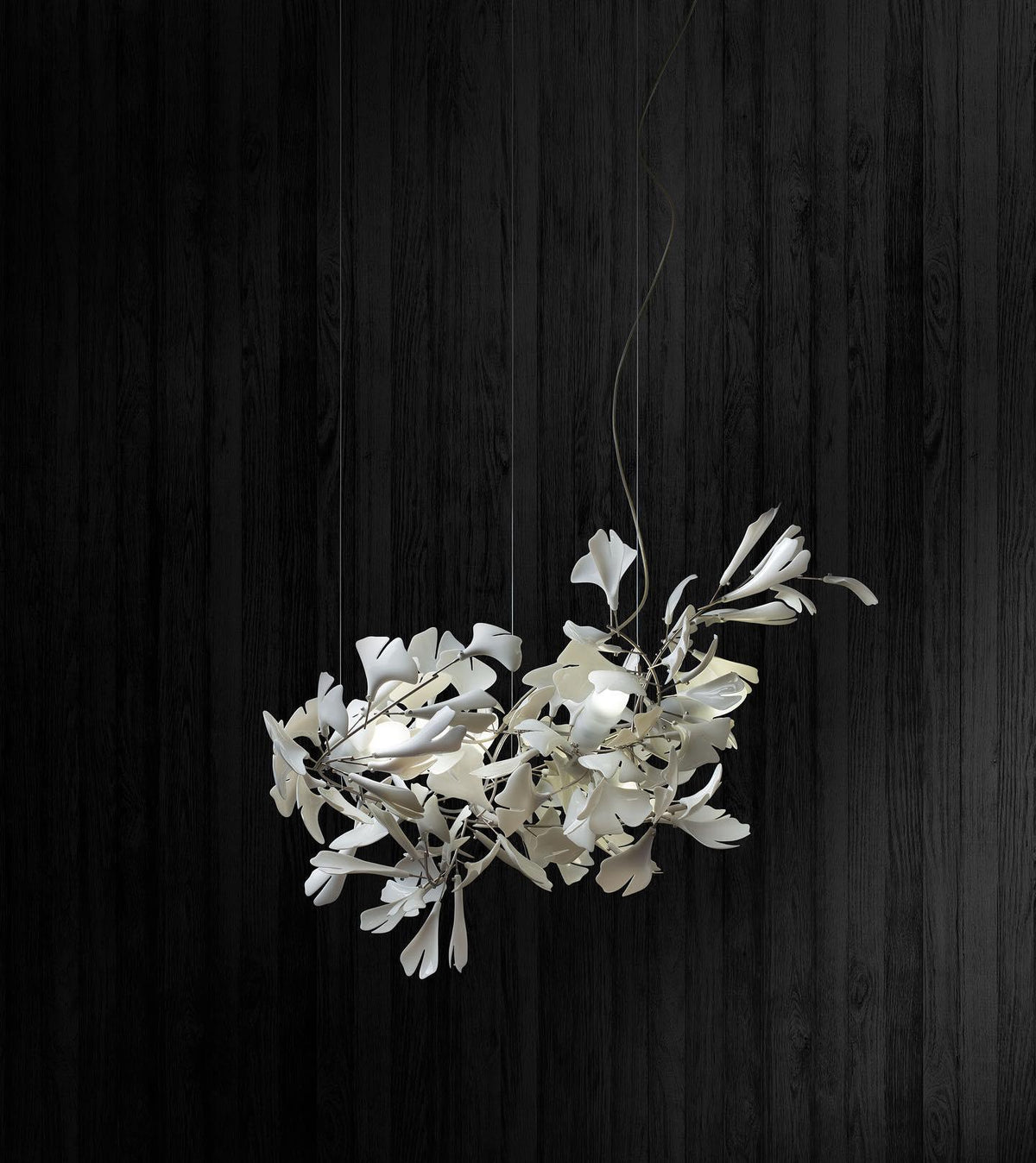 Ceroraine Chandelier Gingko A Porcelain LED Modern