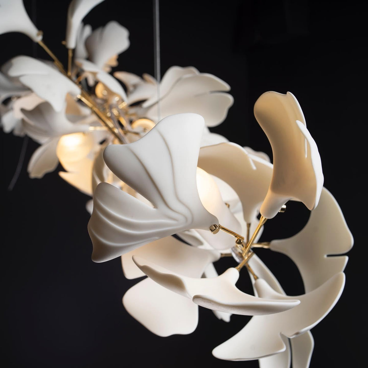 Umberis Pendant Lamp Gingko Porcelain Leaves Gold