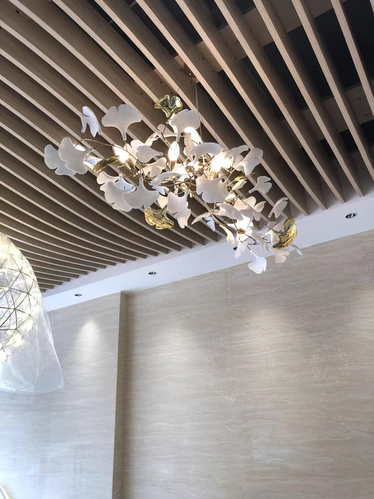 Voena Bloom Gingko Chandelier