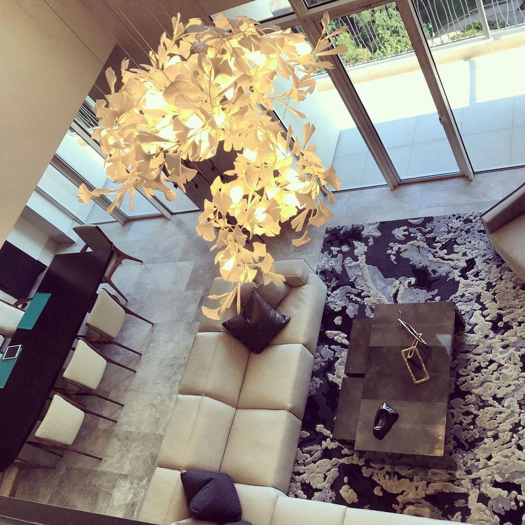 Voena Bloom Gingko Chandelier