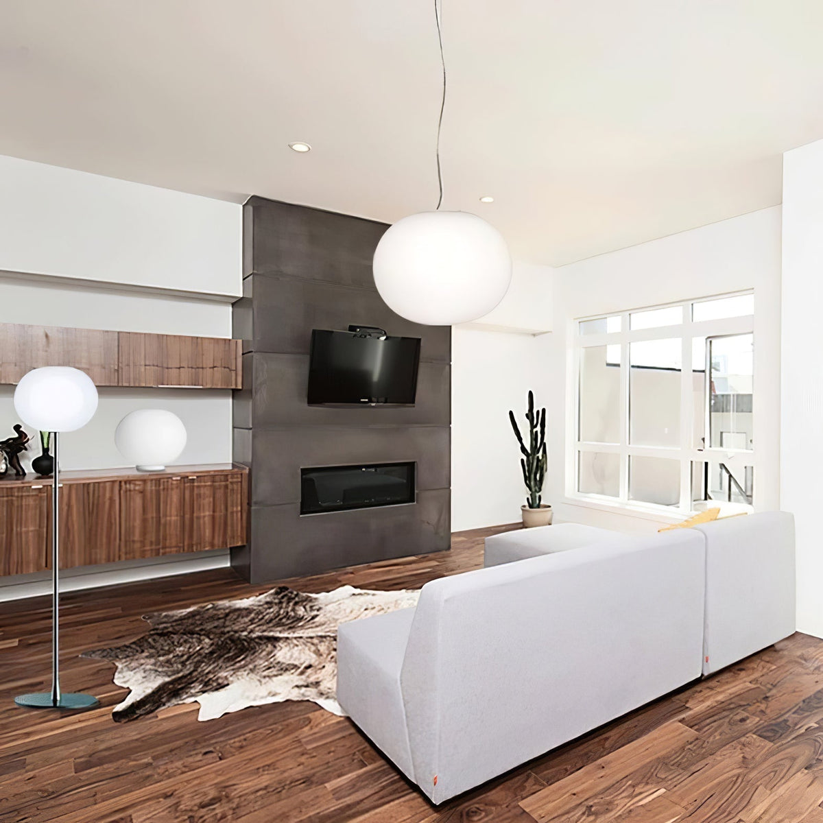 Gysta Contemporary Glass Pendant Lamp