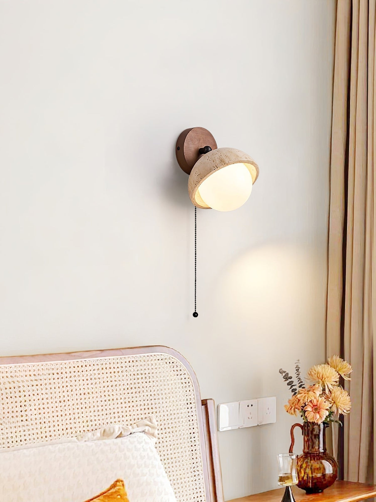 Cavix Arc-Shaped Travertine Wall Light