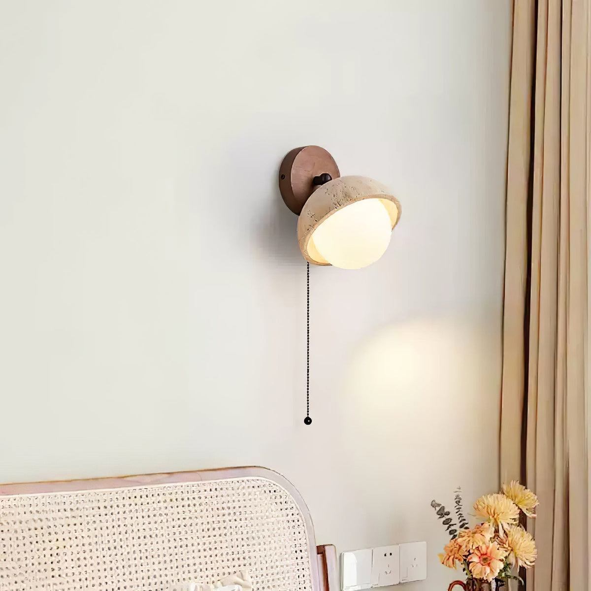 Cavix Arc-Shaped Travertine Wall Light