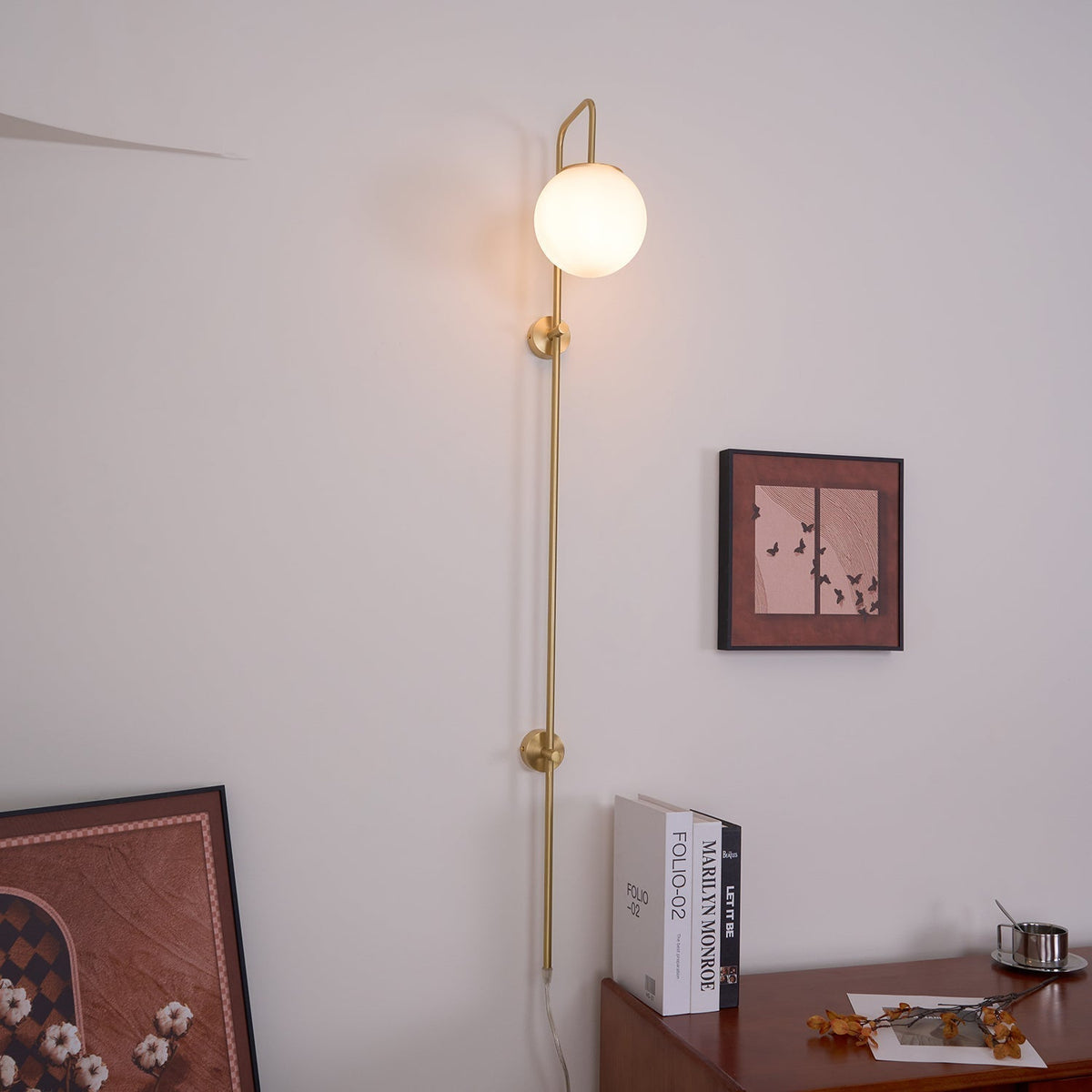 Evshaia Premium Elegance Globe Plug-in Brass Glass Sconce Wall lamp
