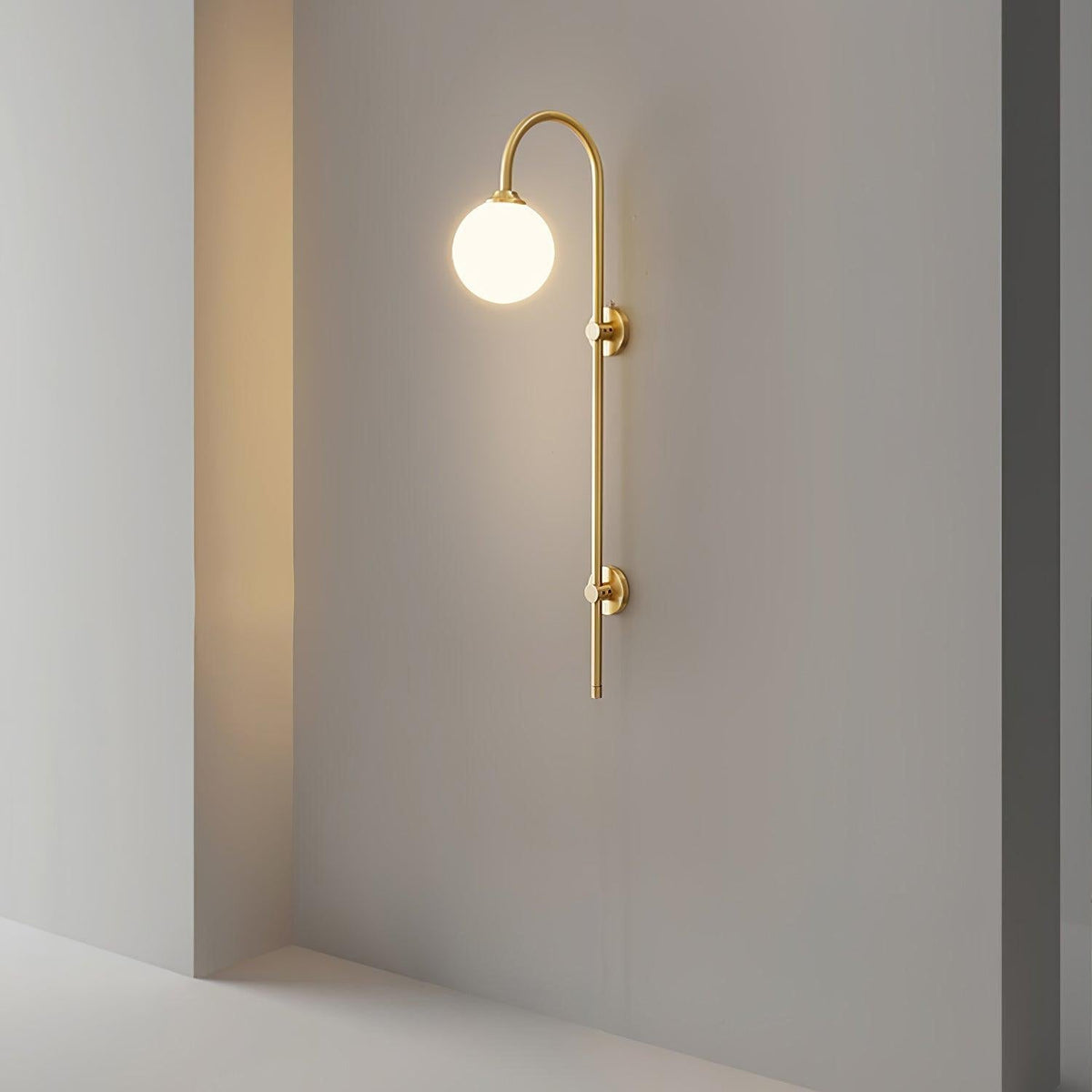 Nyvaris Modern Minimalist Globe Brass Glass Sconce Wall lamp