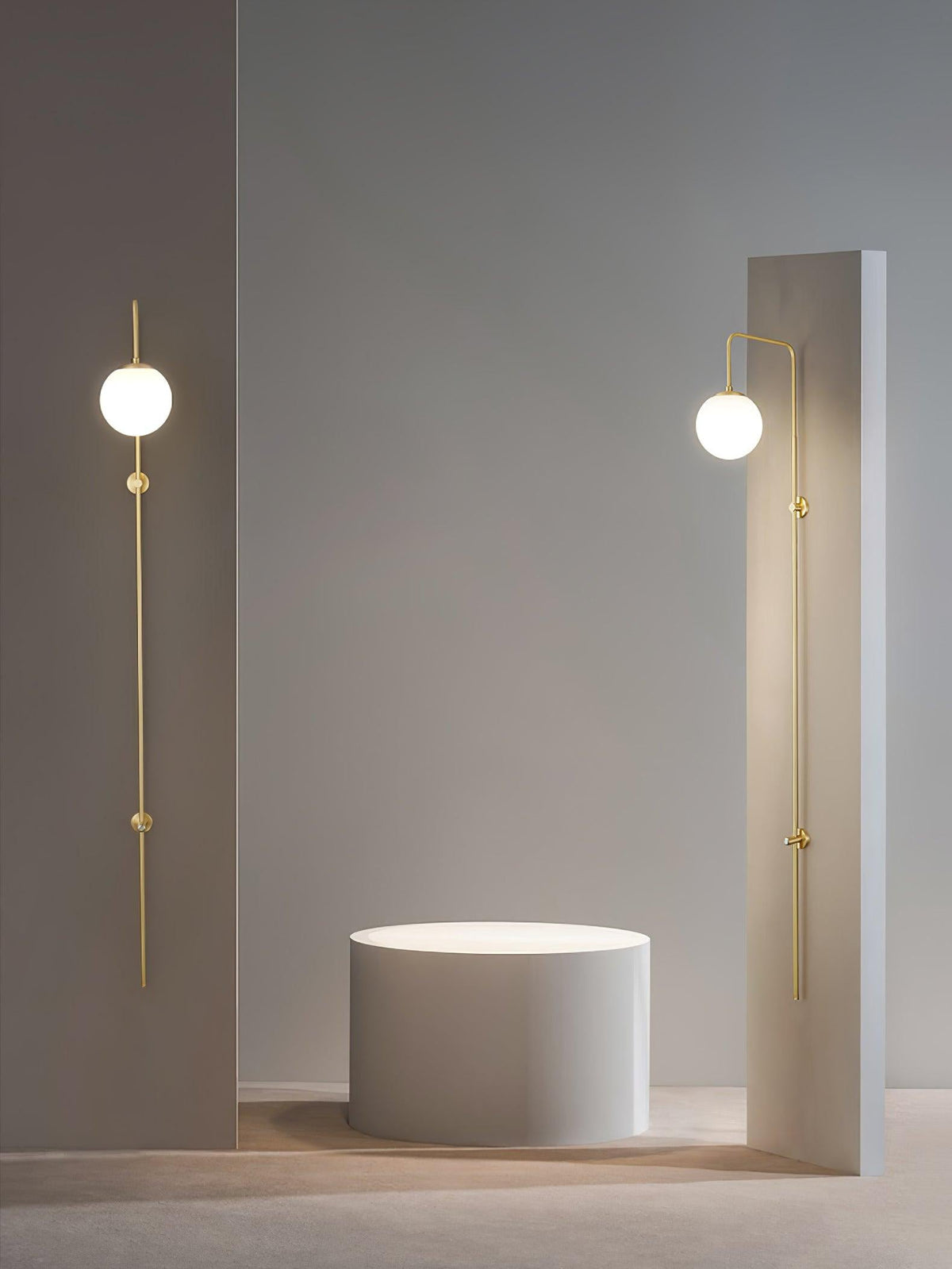 Nyvaris Modern Minimalist Globe Brass Glass Sconce Wall lamp