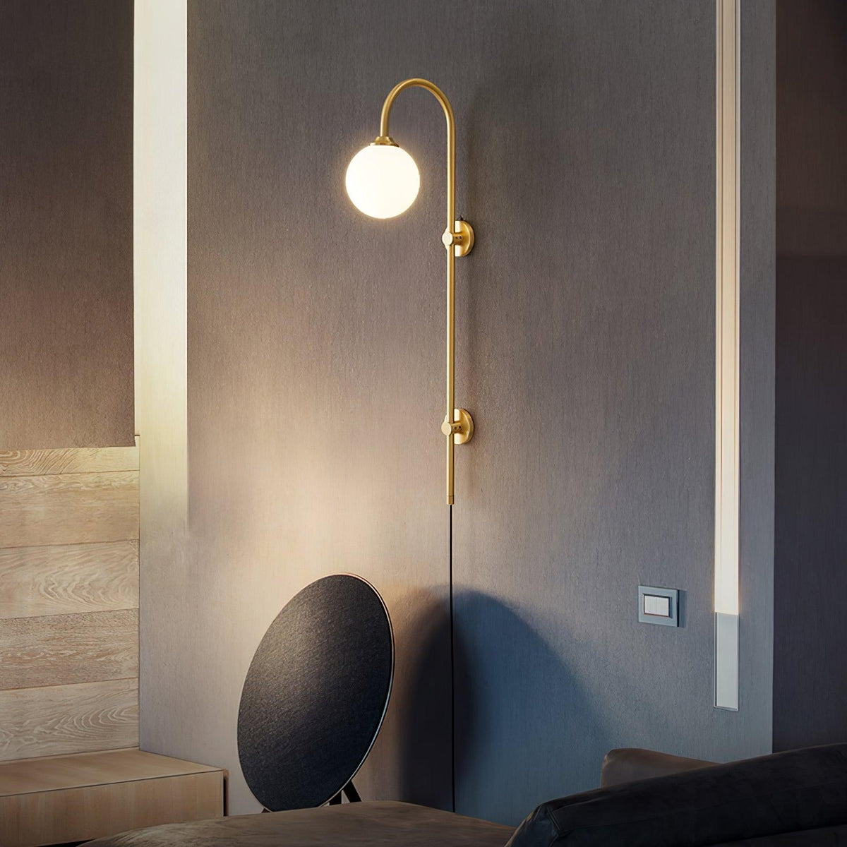 Evshaia Premium Elegance Globe Plug-in Brass Glass Sconce Wall lamp