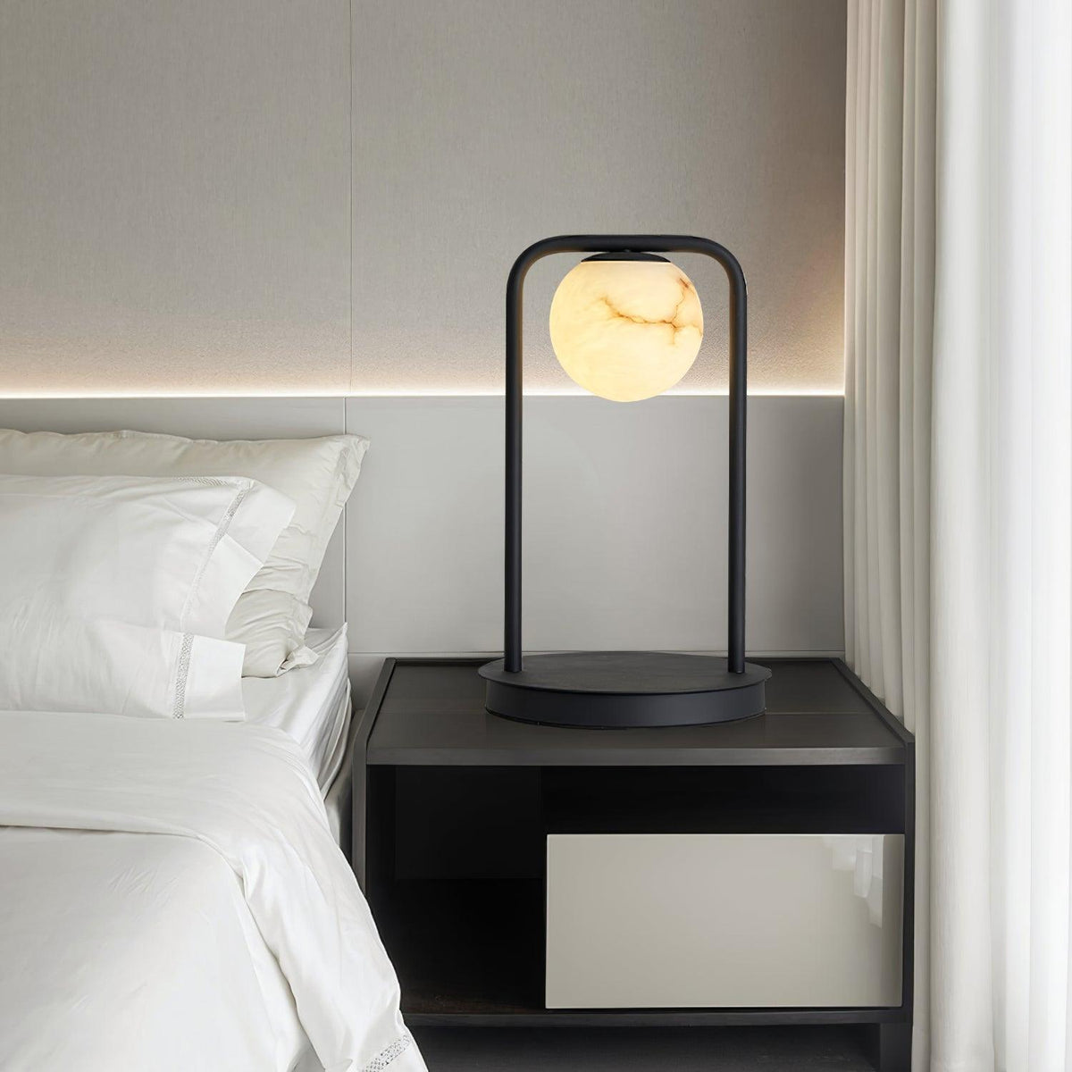 Ulrinus Arch Alabaster Table Lamp