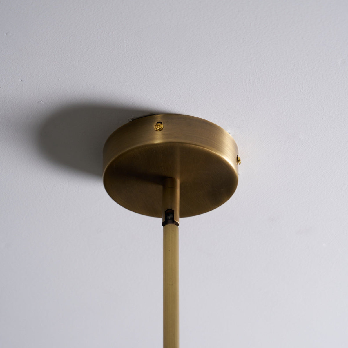 Oriinissa Chandelier Brass Curved Beige Linear