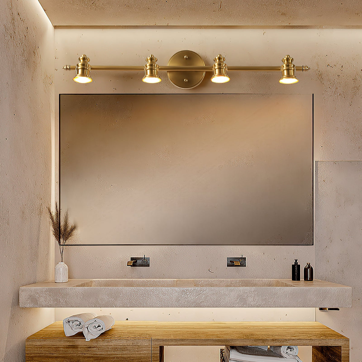 Iaila Brass Indoor Wall Light