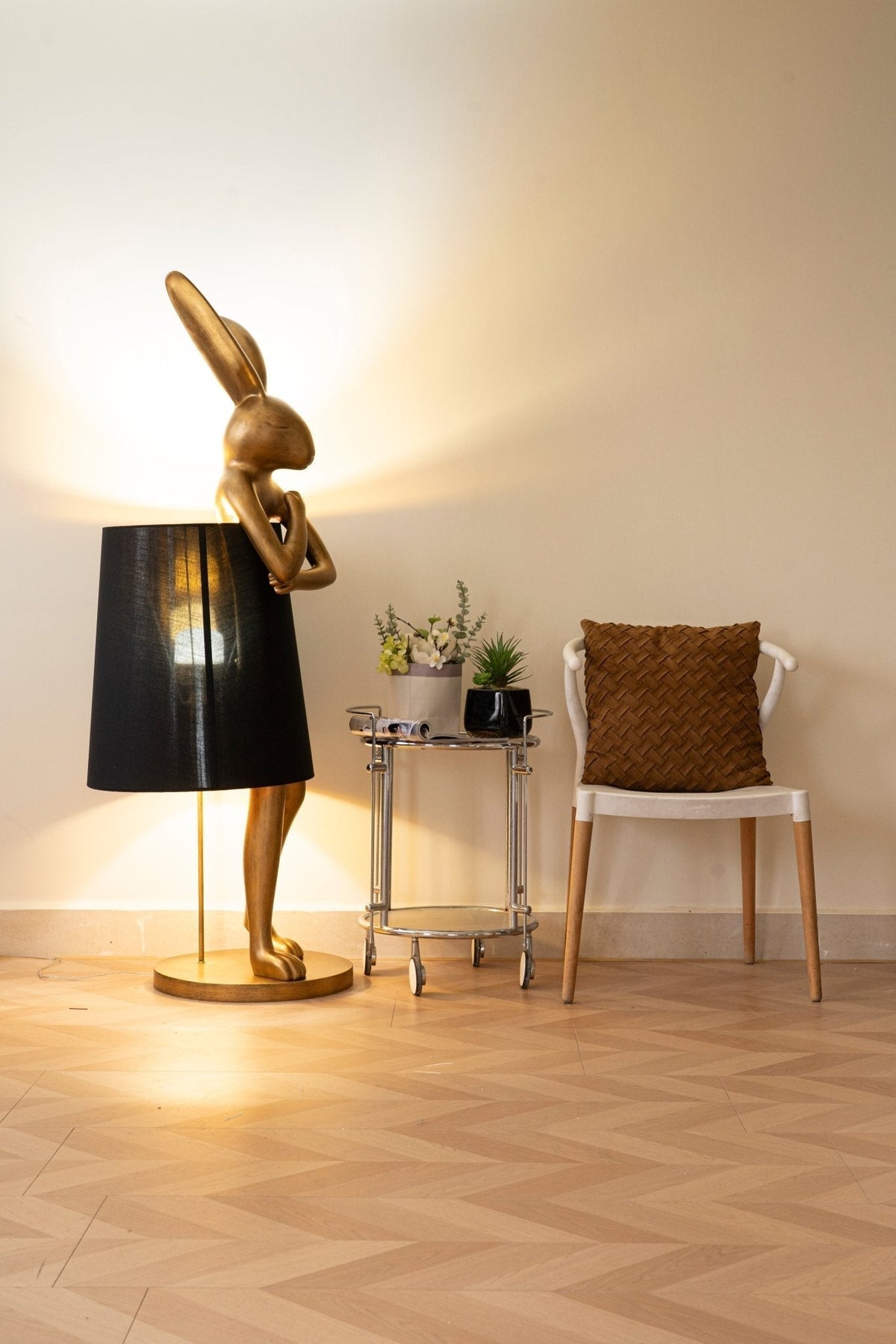 Sedr Luxurious Hare Silhouette Floor Lamp