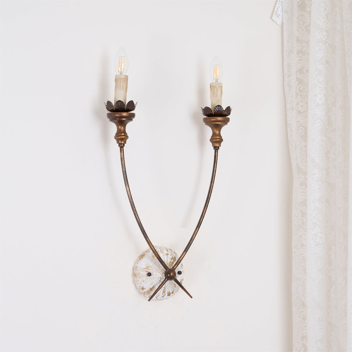 Rinirise Wooden Wall Lamp