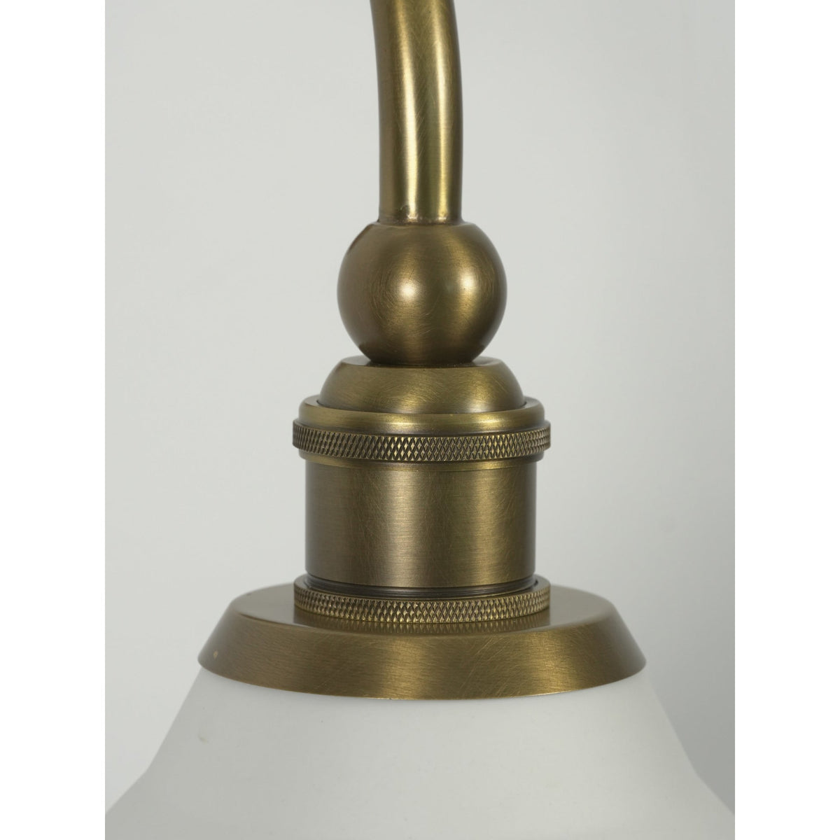 Liorivenne Wall Lamp