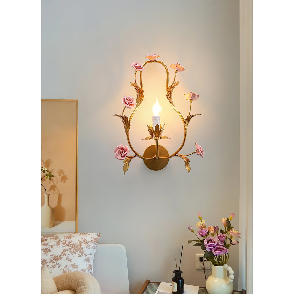 Rosea Wall Lamp