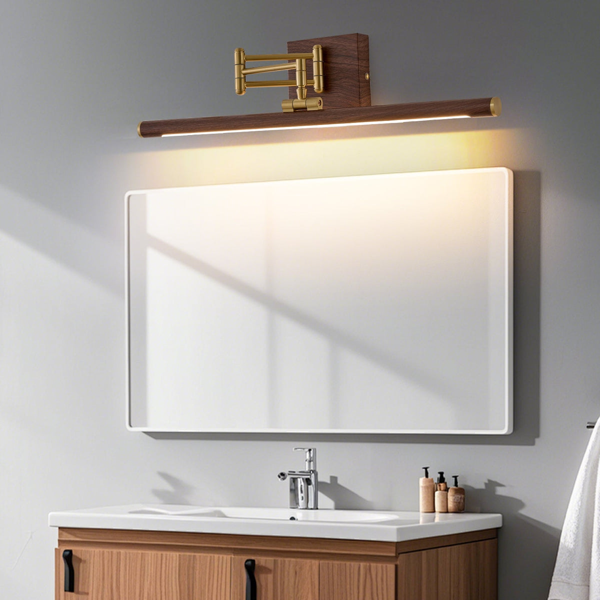 Dilix Stokes Brass Indoor Wall Light