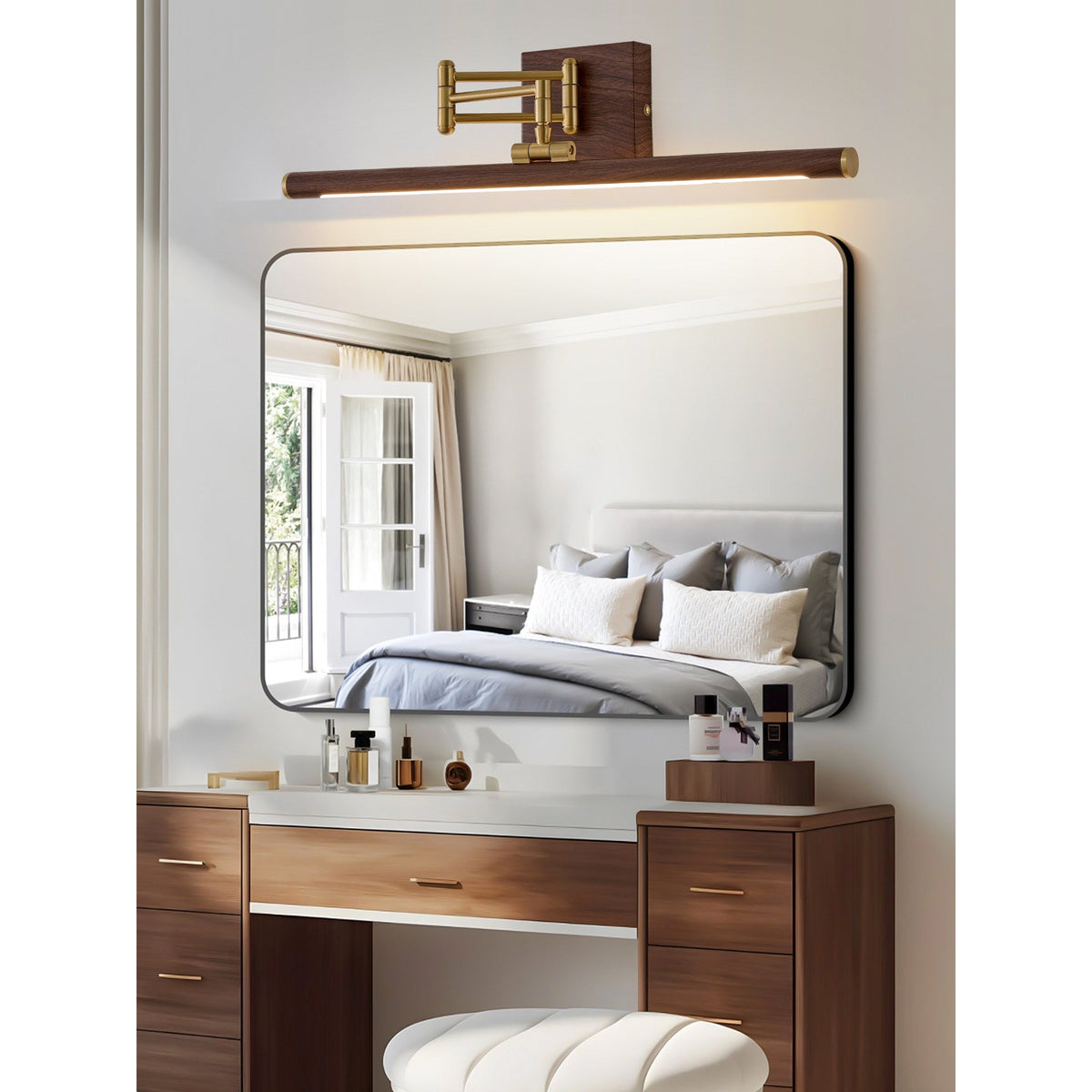 Dilix Stokes Brass Indoor Wall Light