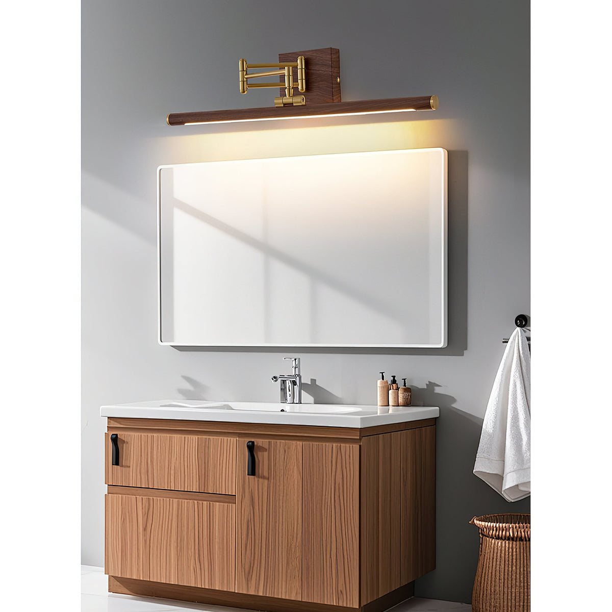 Dilix Stokes Brass Indoor Wall Light