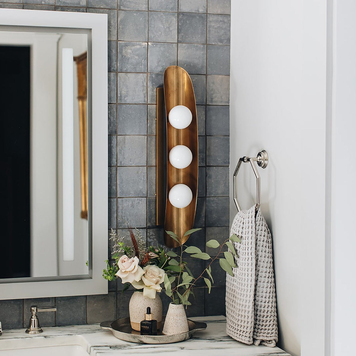 Caloielle Wall Lamp