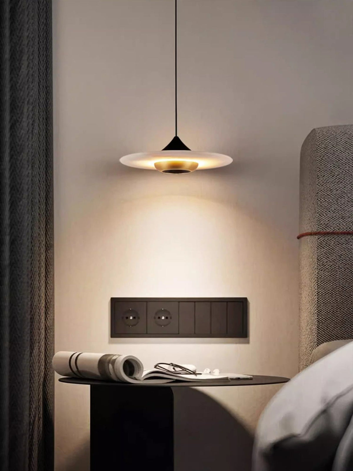 Sororira Pendant Light