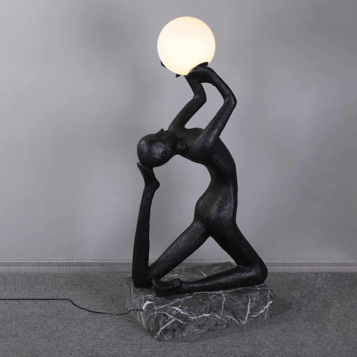 Evvinyra Contorted Black Floor Lamp