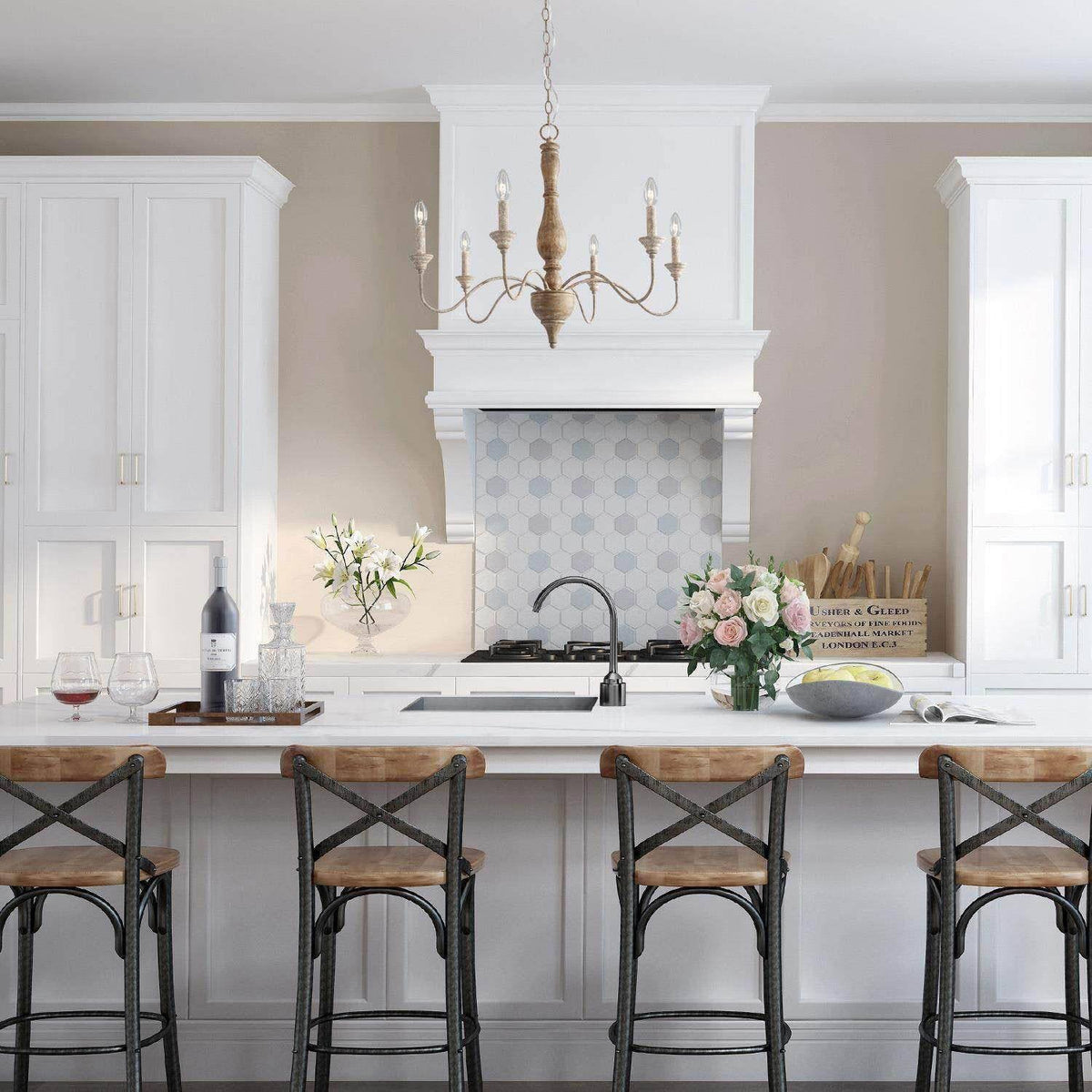 Eurloryra Chandelier