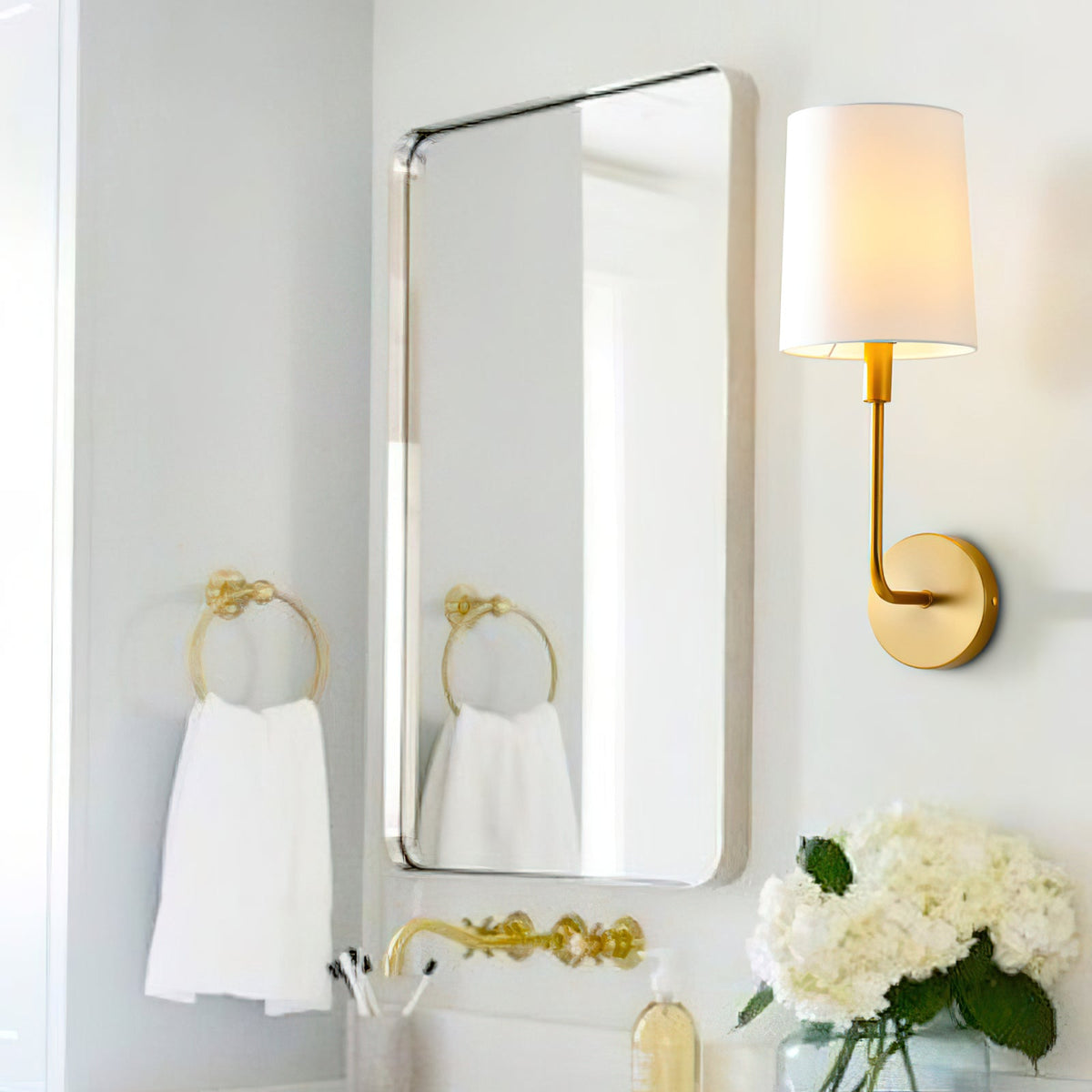 Viraelenne Wall Lamp