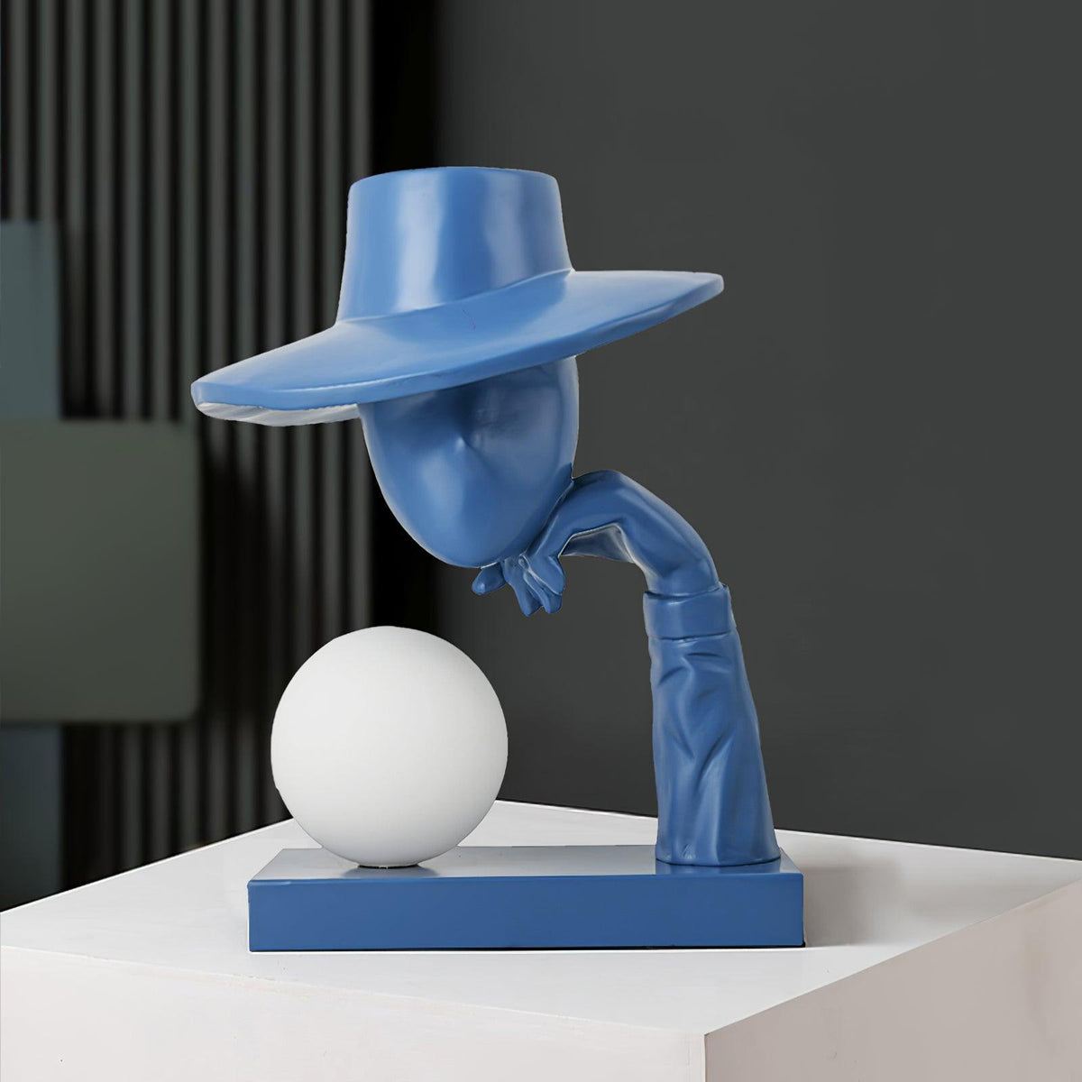 Cisoril Sculptural Ceramic Desk Lamp