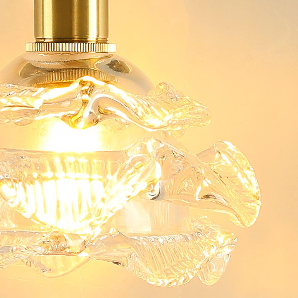 Petal Vintage Brass Wall Lamp
