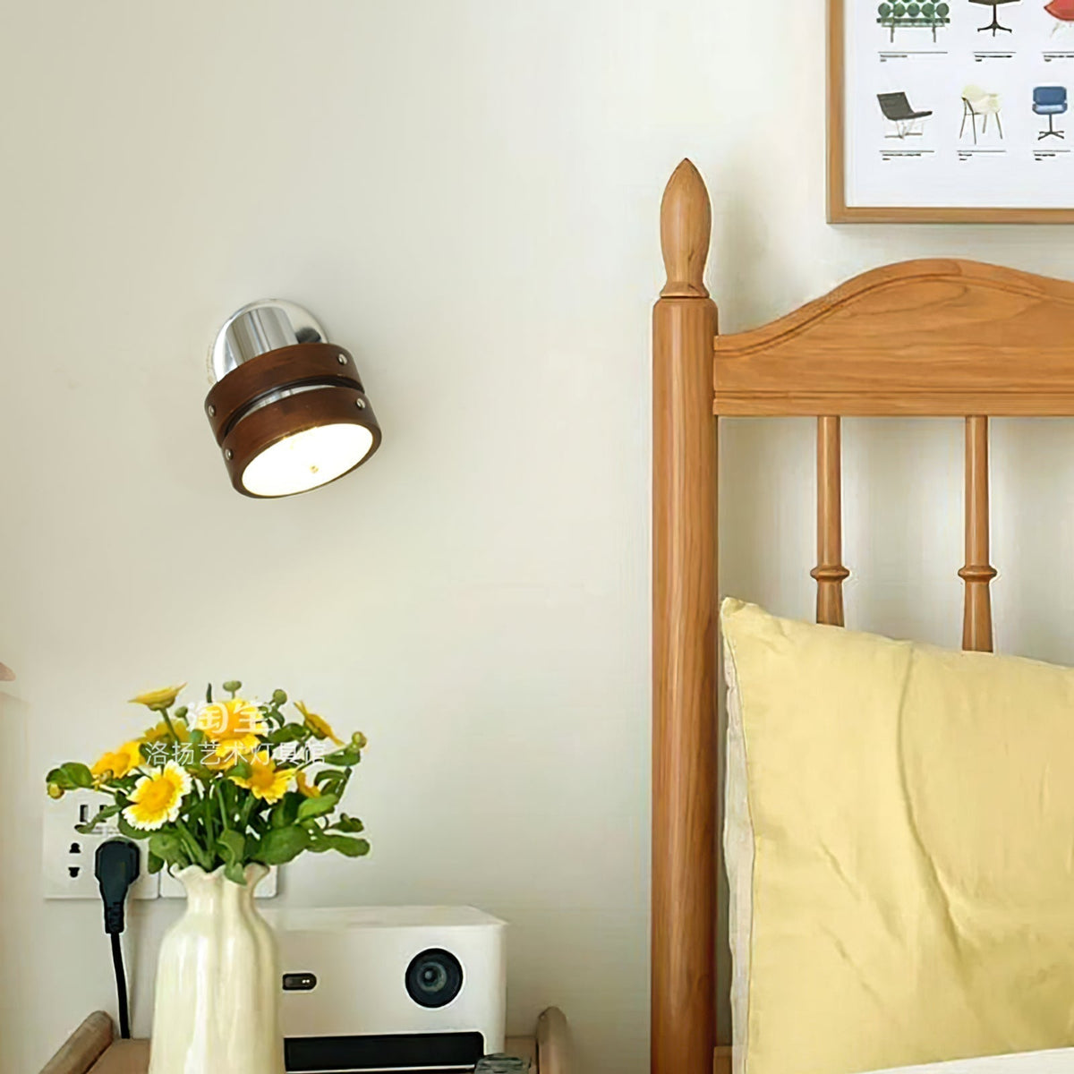Nildes Wood Classic Wall Lamp