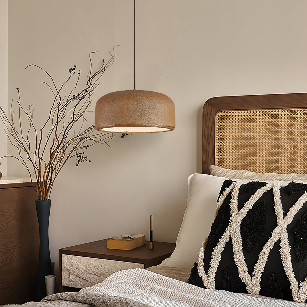 Sevenor Resin Scandinavian Pendant Lamp